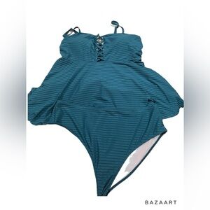 Tankini no brand textured stripes in teal. Size 4xl. II